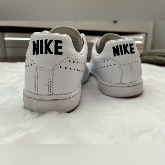 Women's NIKE 'Tennis Classic Ultra' Sz 8 US Runners White - Picture 5 of 9